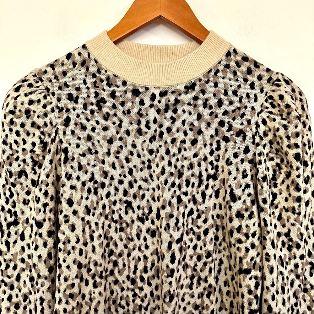 Who What Wear Shadow Leopard Print Sweater Size Medium - Picture 2 of 10